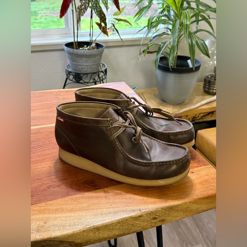 Clark Wallabees Brown Leather Shoes size 12